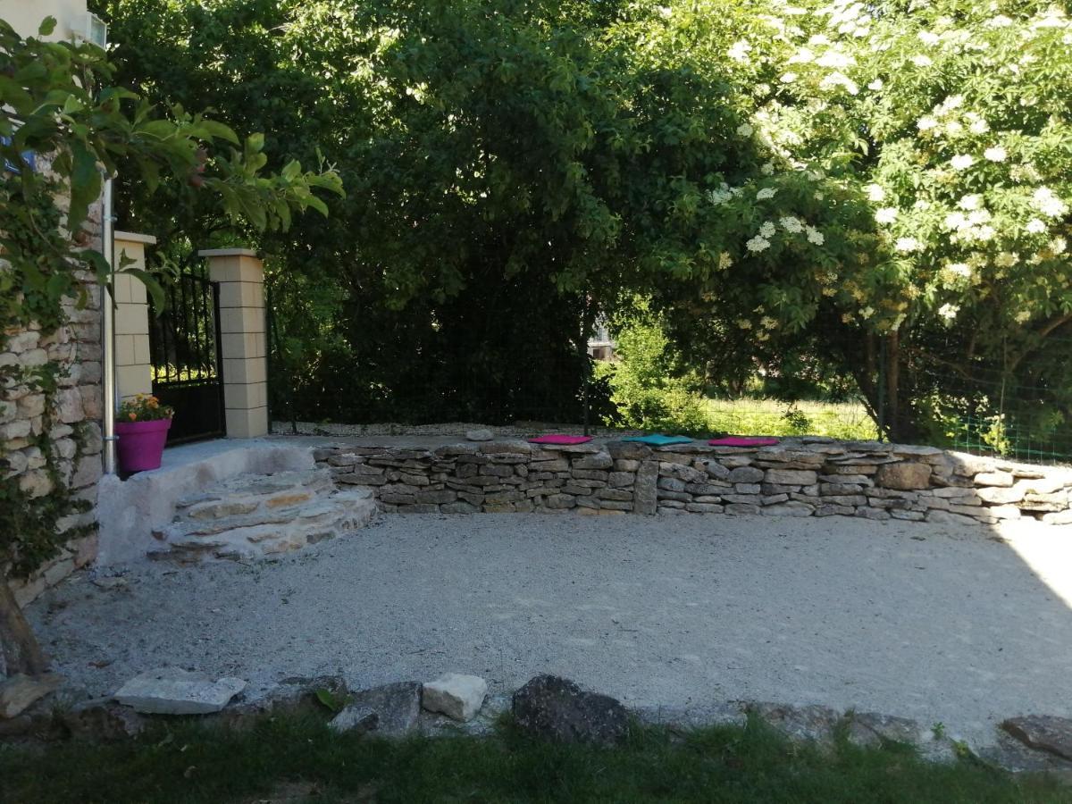 Les Bois D'Ormes Bessey-en-Chaume Exterior foto